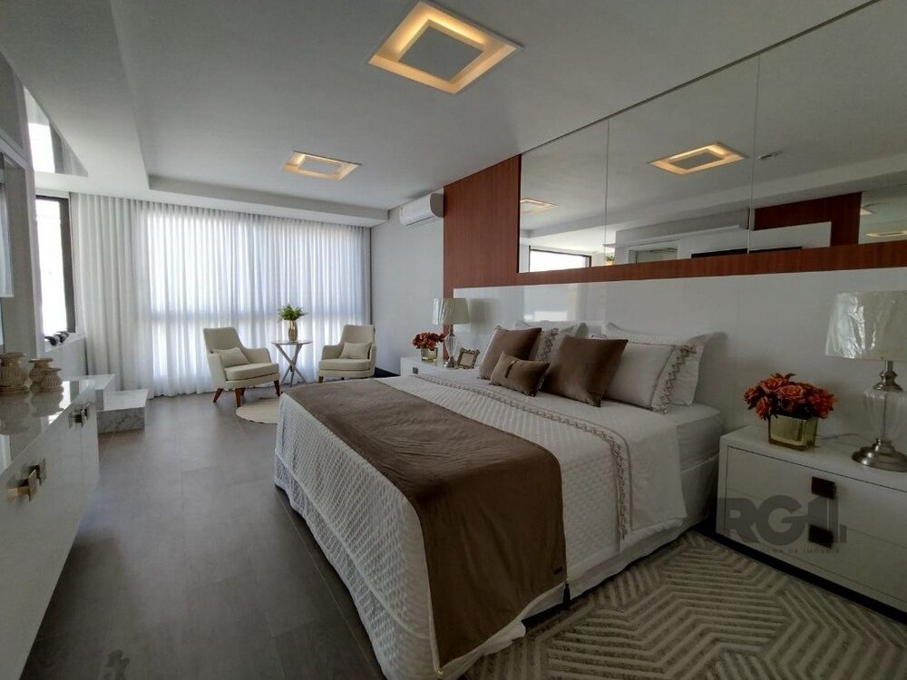Casa de Condomínio à venda com 5 quartos, 396m² - Foto 2
