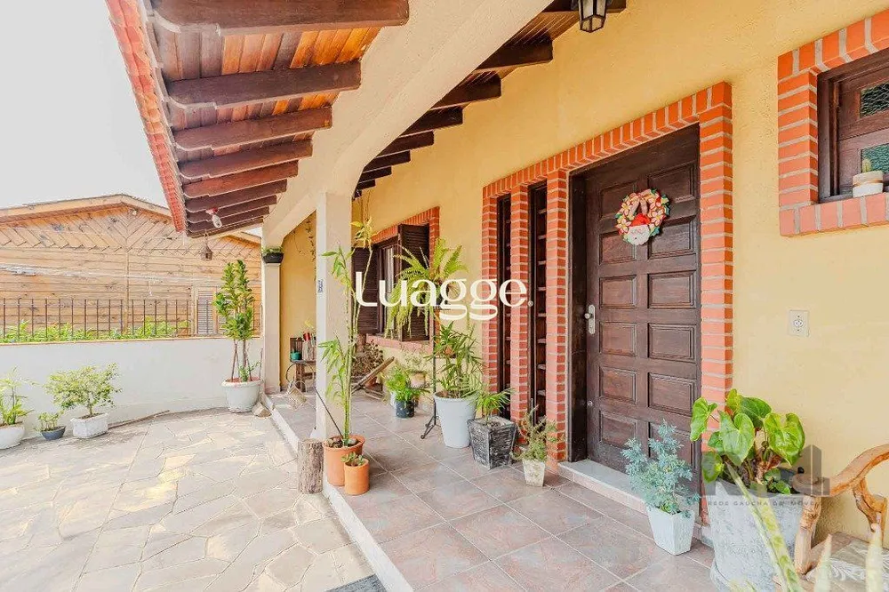 Casa, 3 quartos, 235 m² - Foto 1