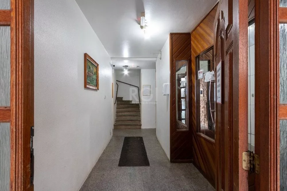 Apartamento à venda com 2 quartos, 72m² - Foto 2