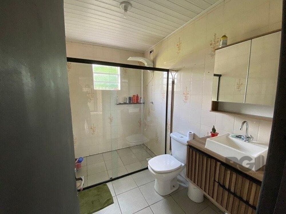 Casa à venda com 2 quartos, 67m² - Foto 1