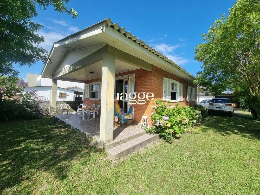 Casa, 3 quartos, 223 m² - Foto 2