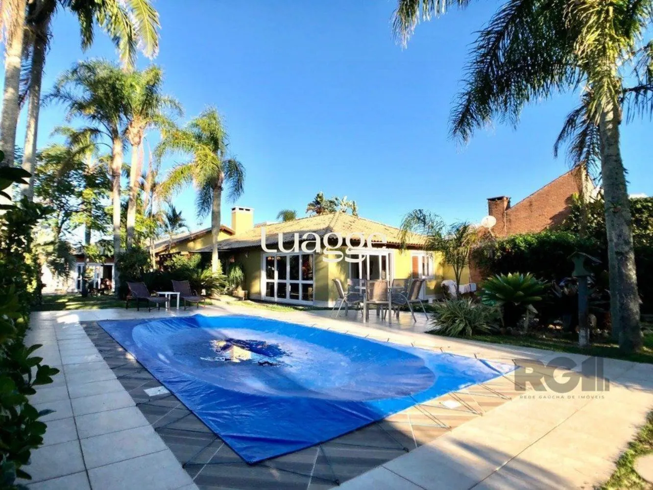 Casa, 4 quartos, 211 m² - Foto 1