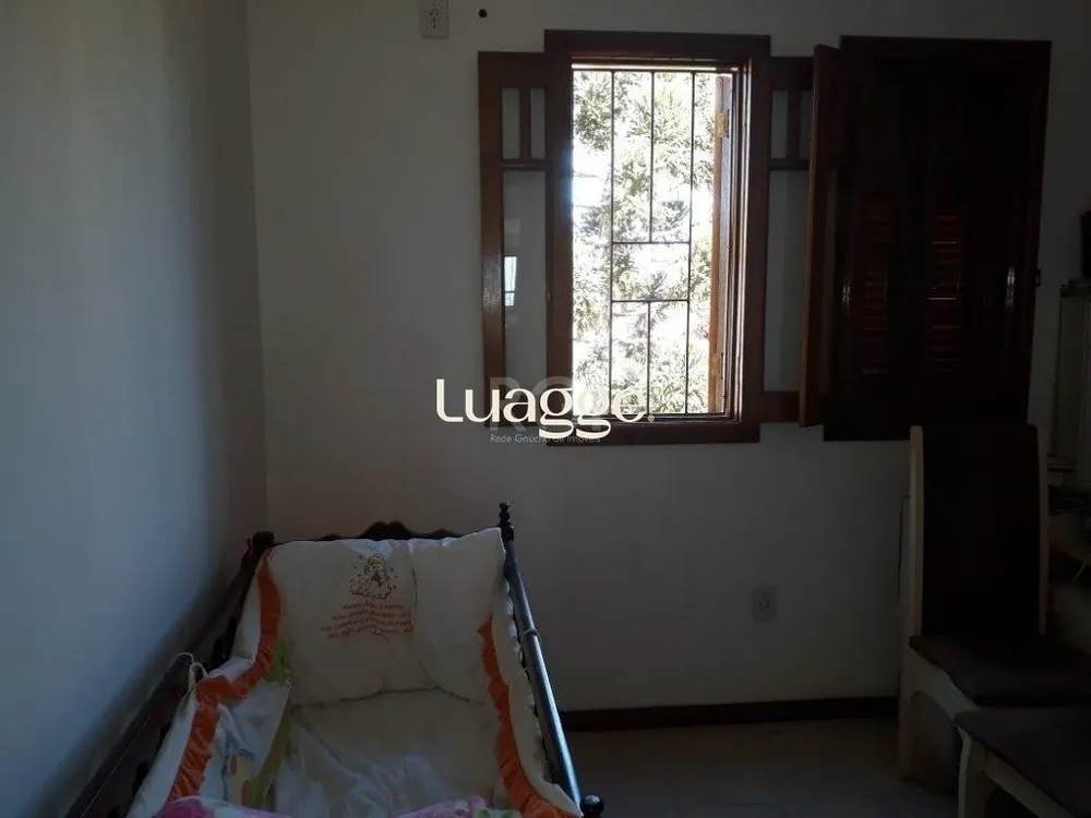 Casa, 3 quartos, 198 m² - Foto 1