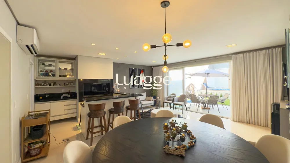 Casa, 4 quartos, 387 m² - Foto 1