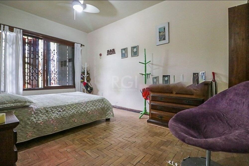 Casa à venda com 4 quartos, 349m² - Foto 2