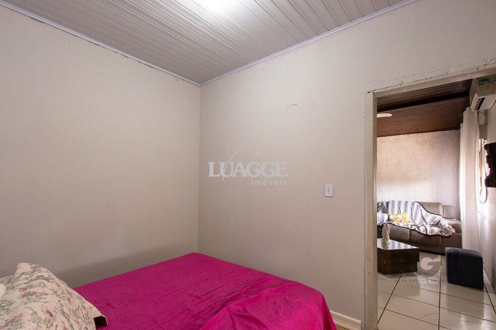 Casa à venda com 2 quartos, 90m² - Foto 3