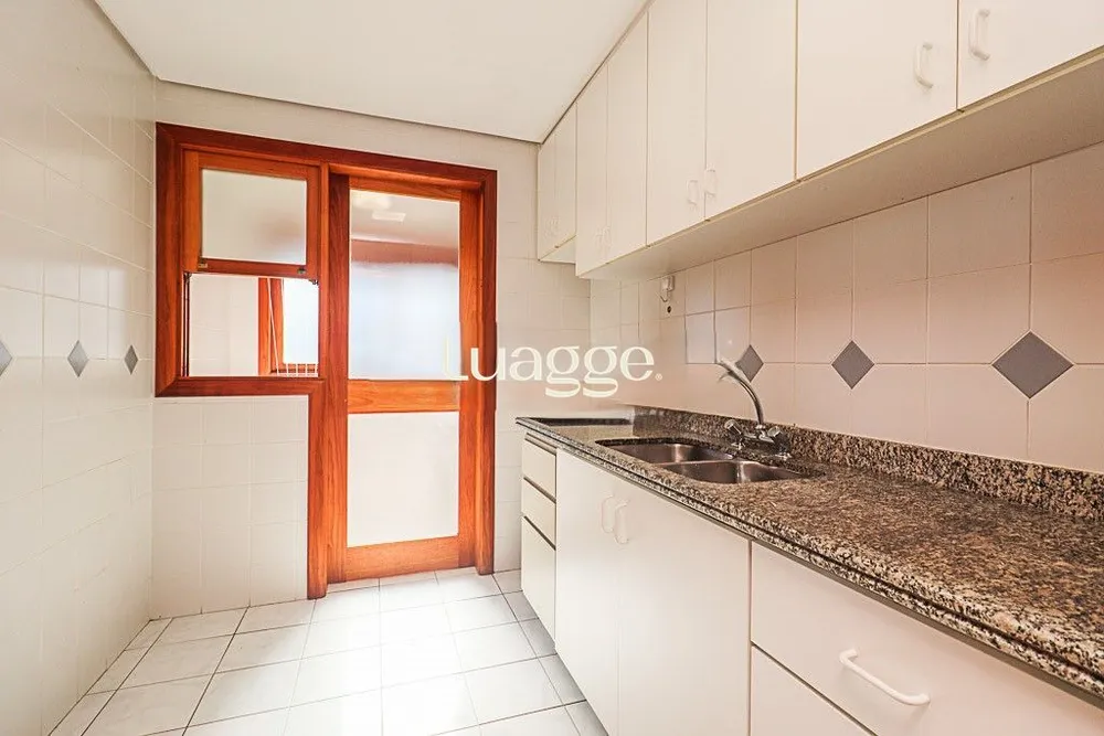 Casa, 4 quartos, 331 m² - Foto 2