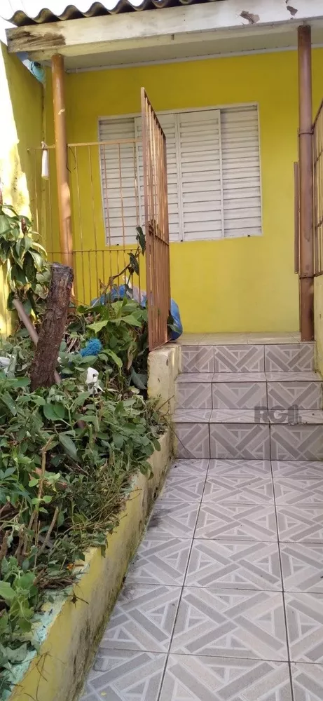 Casa à venda com 3 quartos, 97m² - Foto 4