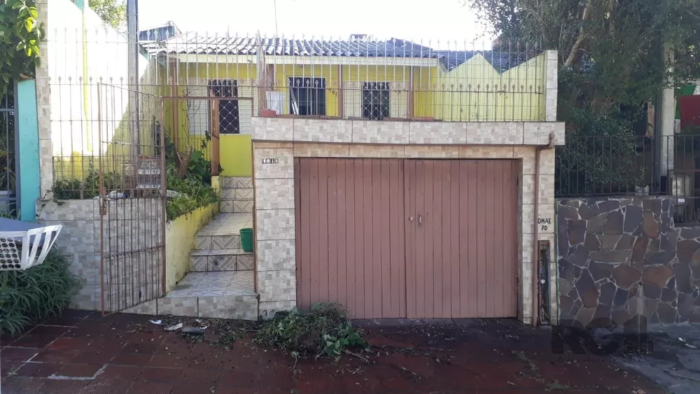 Casa à venda com 3 quartos, 97m² - Foto 1