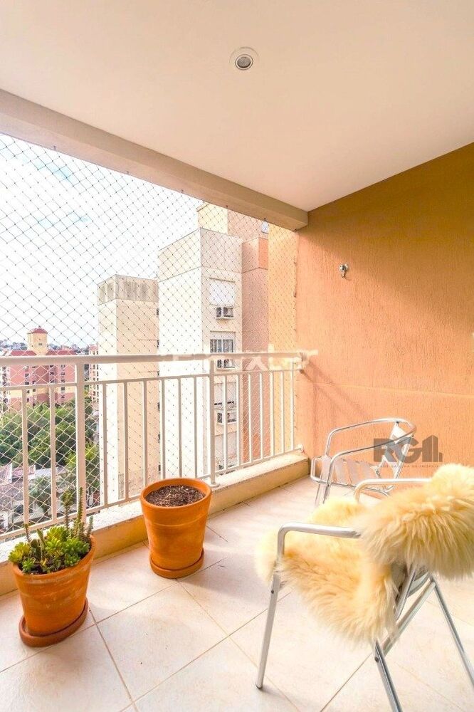 Apartamento à venda com 2 quartos, 69m² - Foto 2