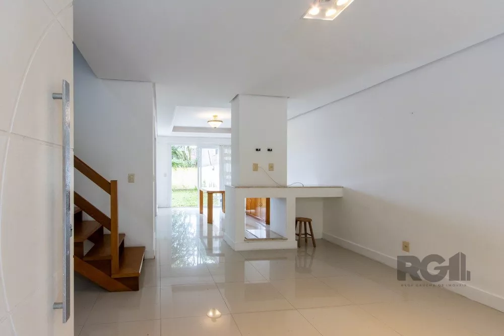 Casa para alugar com 3 quartos, 178m² - Foto 3