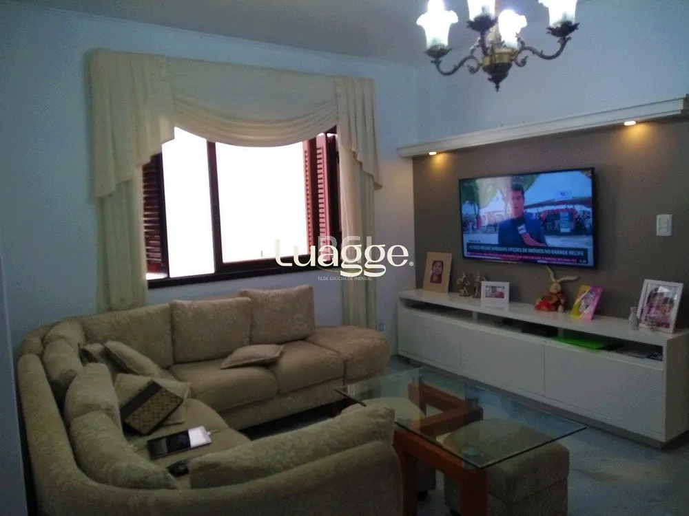 Casa, 4 quartos, 176 m² - Foto 1