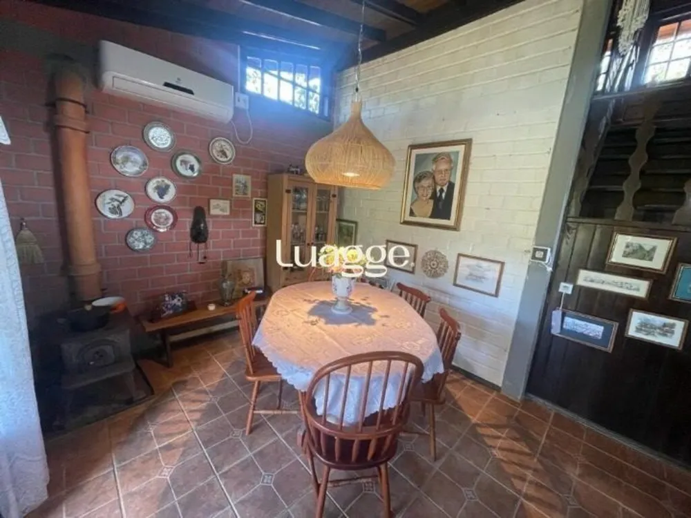 Casa, 3 quartos, 191 m² - Foto 2