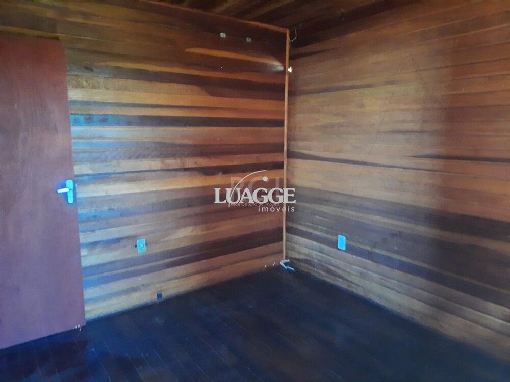 Casa à venda com 2 quartos, 122m² - Foto 1