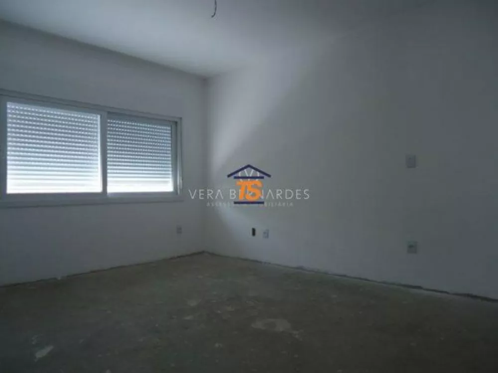 Casa à venda com 3 quartos, 219m² - Foto 8