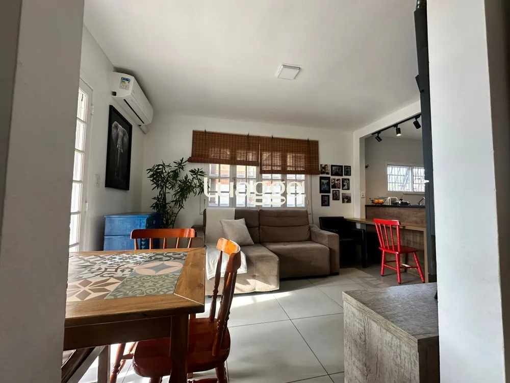 Casa, 3 quartos, 361 m² - Foto 1