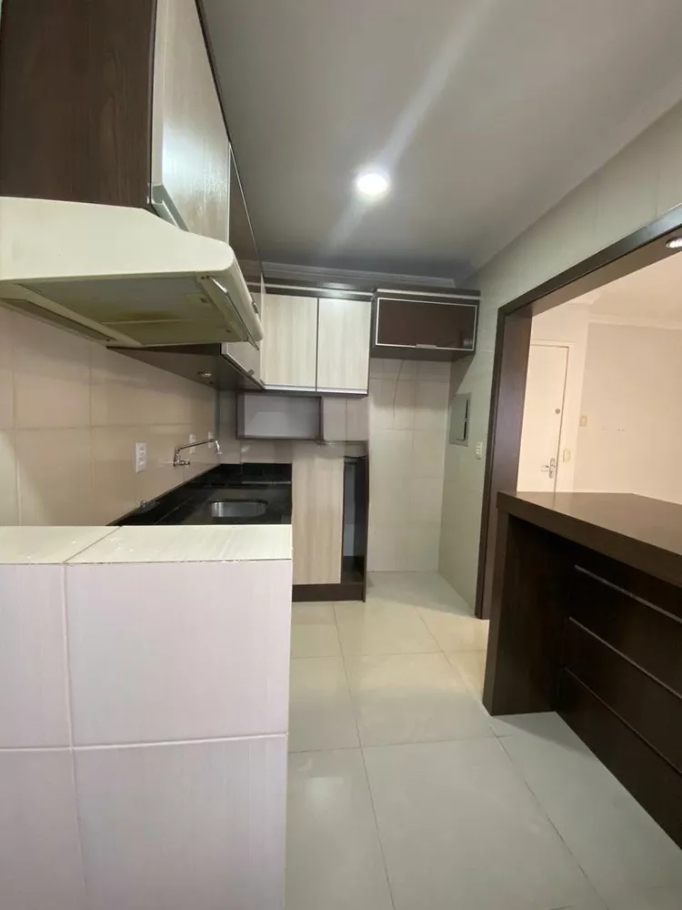 Apartamento à venda com 2 quartos, 62m² - Foto 4