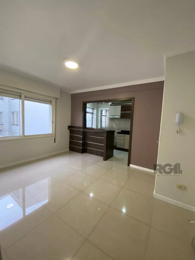 Apartamento à venda com 2 quartos, 62m² - Foto 1