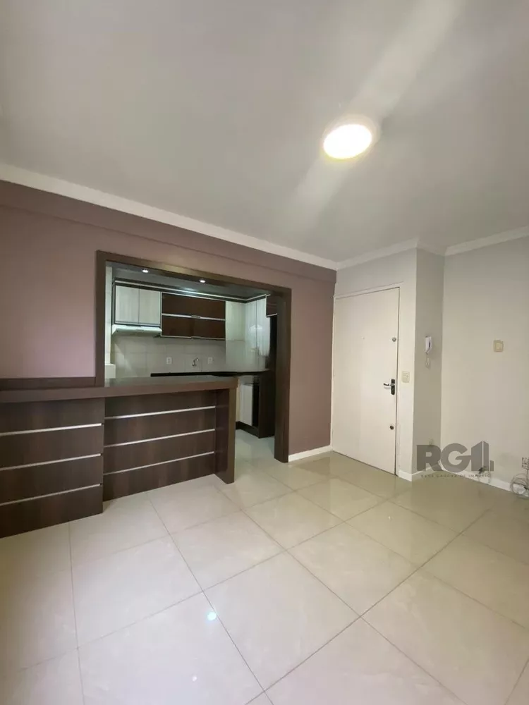 Apartamento à venda com 2 quartos, 62m² - Foto 2