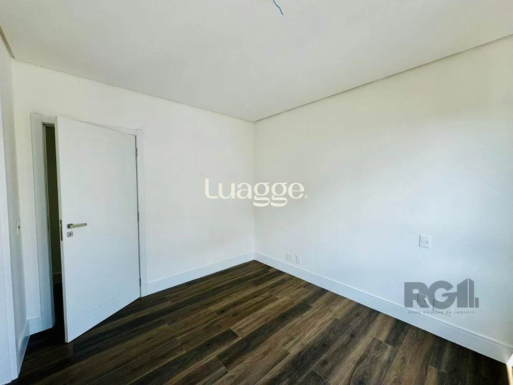 Apartamento, 3 quartos, 242 m² - Foto 1