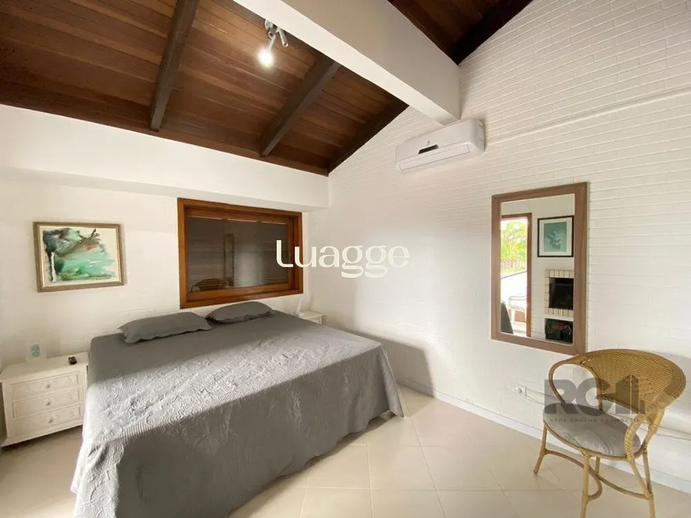 Casa, 5 quartos, 301 m² - Foto 1