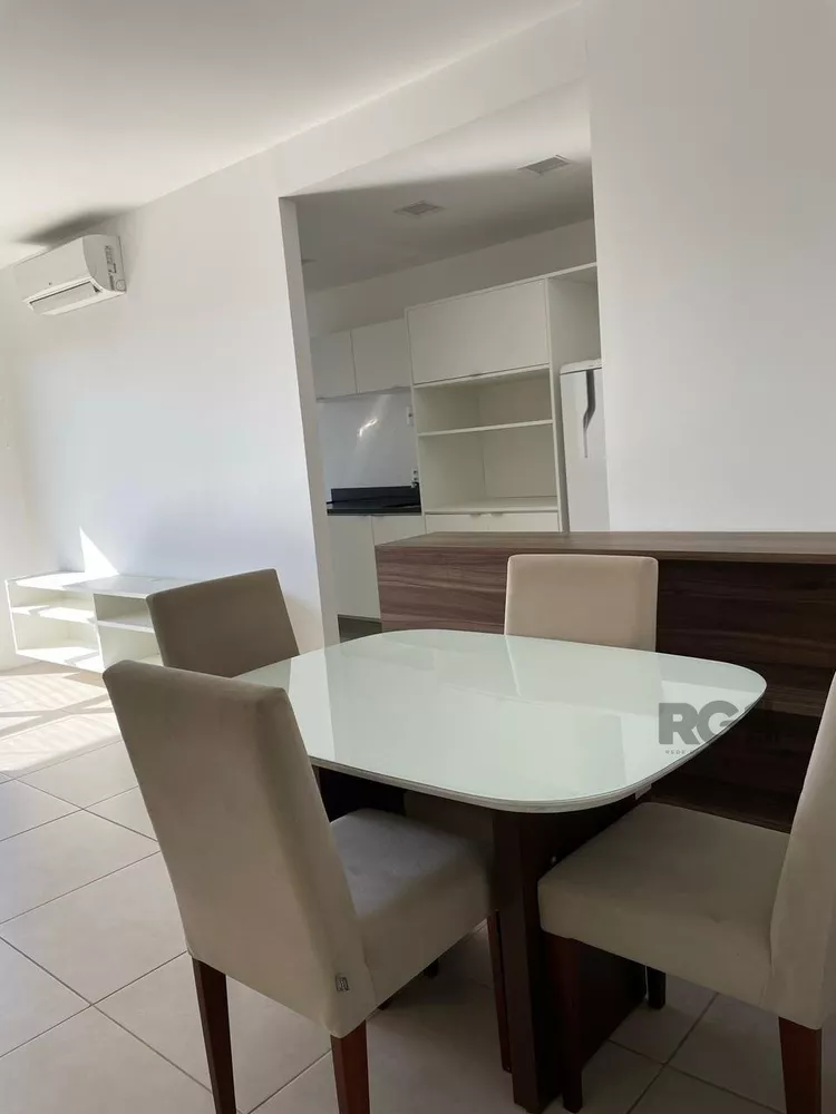 Apartamento à venda com 2 quartos, 68m² - Foto 2