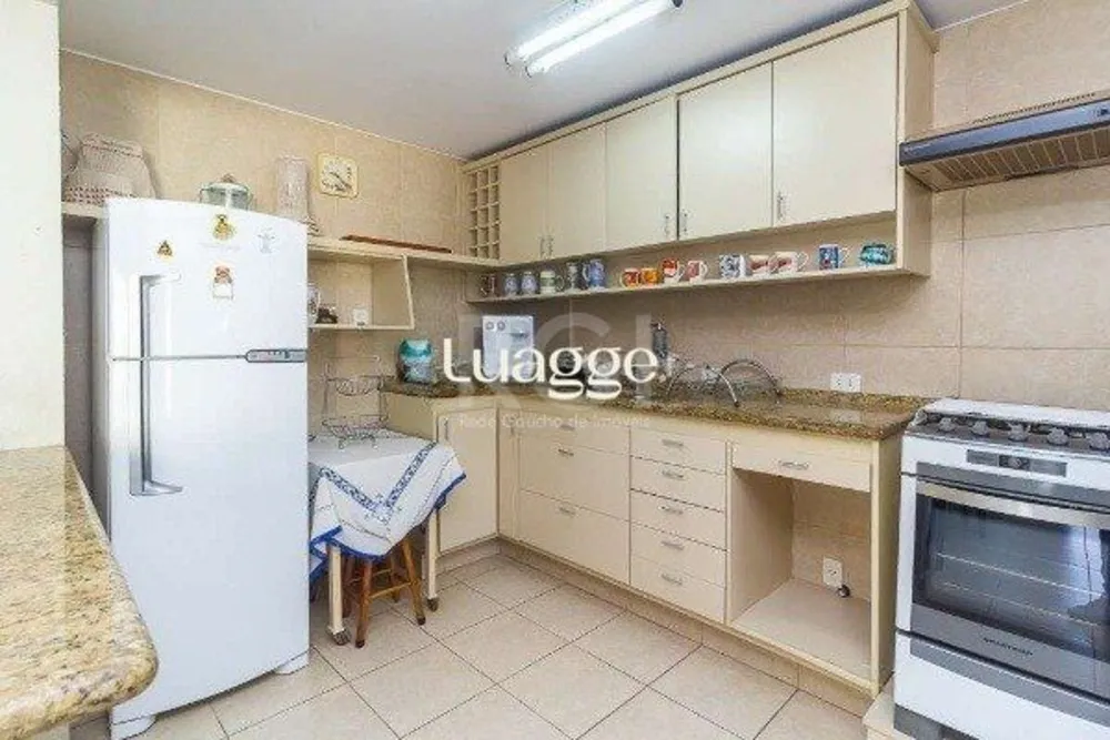 Casa, 3 quartos, 228 m² - Foto 1