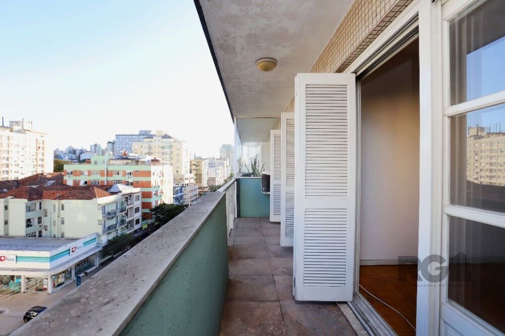 Apartamento à venda com 3 quartos, 146m² - Foto 2