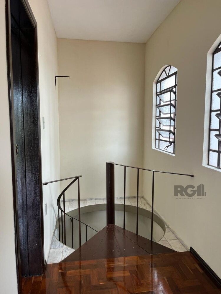 Casa à venda com 3 quartos, 149m² - Foto 2