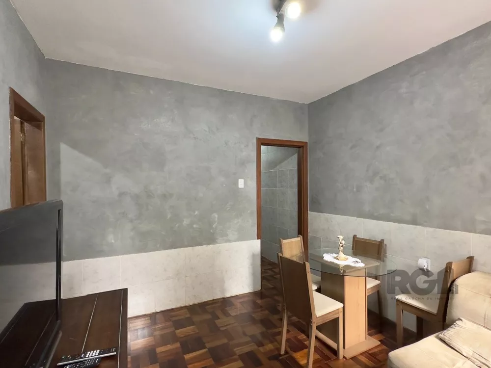 Casa à venda com 3 quartos, 101m² - Foto 4