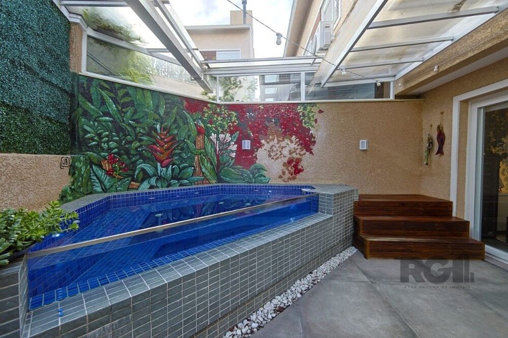 Casa de Condomínio à venda com 3 quartos, 205m² - Foto 1