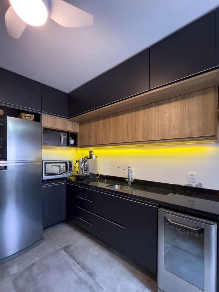 Casa de Condomínio à venda com 3 quartos, 205m² - Foto 4