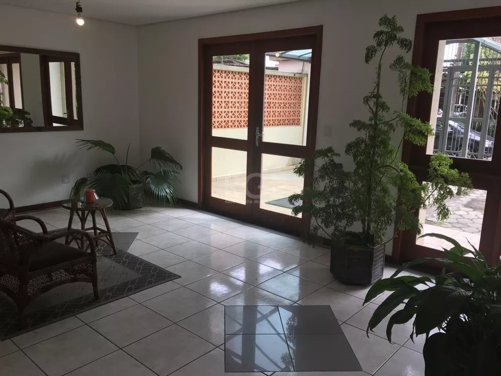 Apartamento à venda com 2 quartos, 61m² - Foto 2