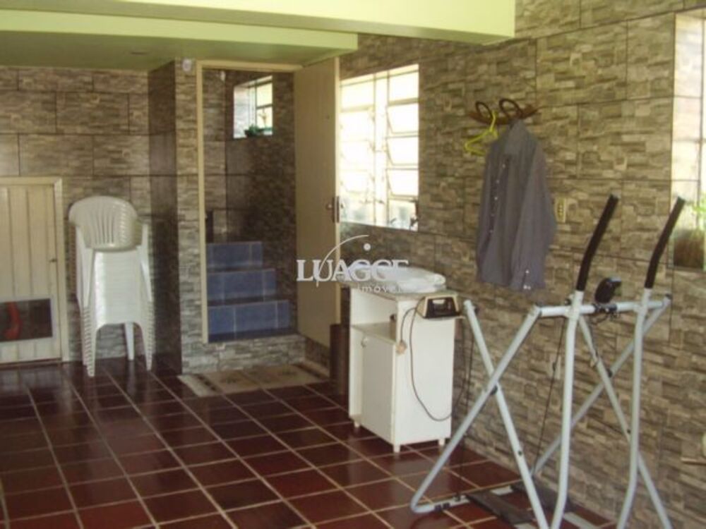 Chácara à venda com 3 quartos, 307m² - Foto 4
