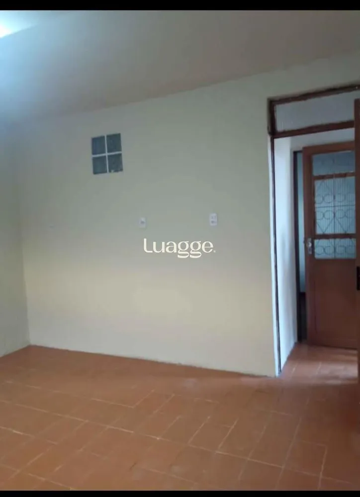 Casa, 3 quartos, 121 m² - Foto 2