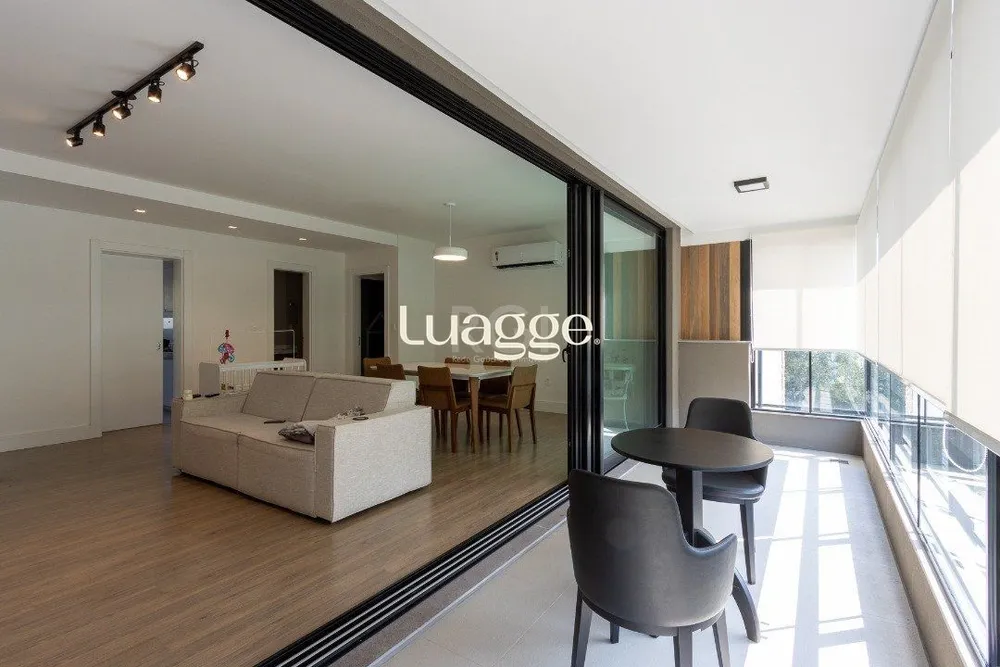 Apartamento, 3 quartos, 147 m² - Foto 1