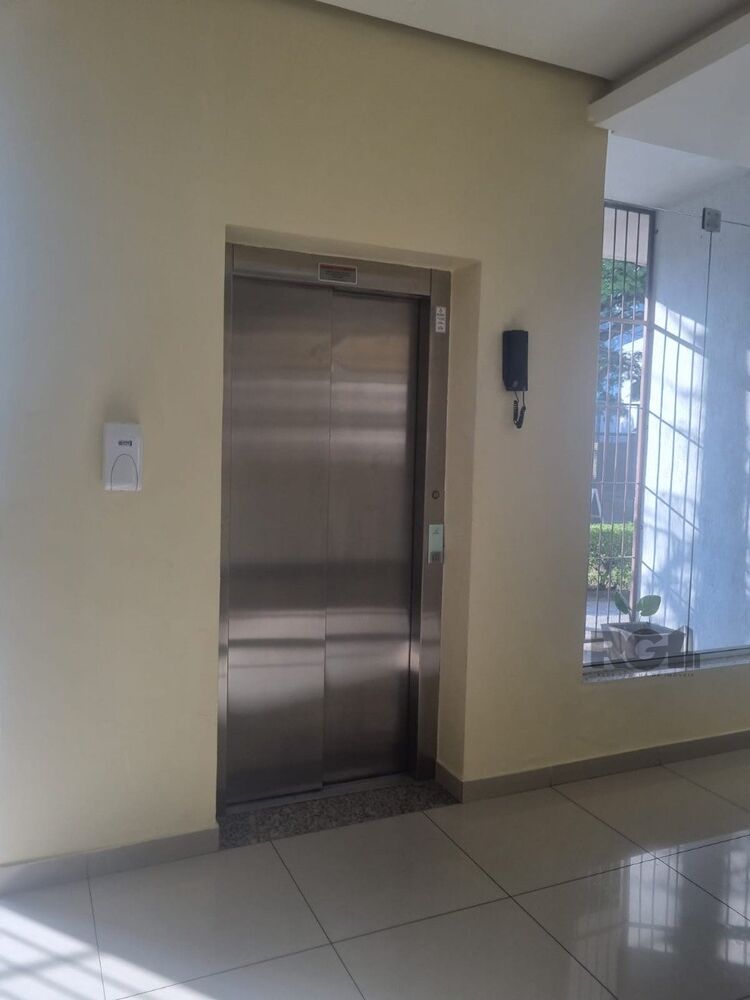 Apartamento à venda com 2 quartos, 73m² - Foto 4
