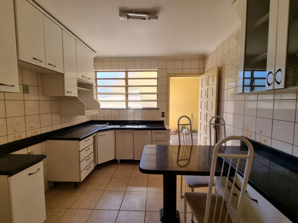 Casa à venda com 3 quartos, 182m² - Foto 7