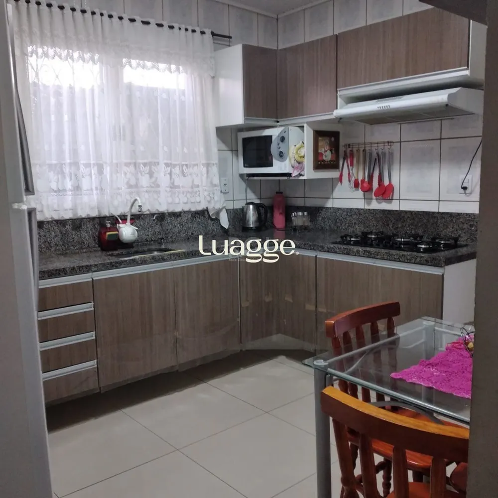 Casa, 3 quartos, 114 m² - Foto 1