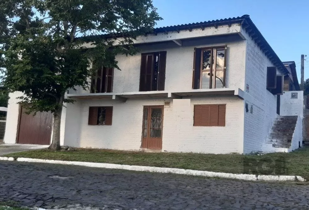 Casa à venda com 2 quartos, 168m² - Foto 1