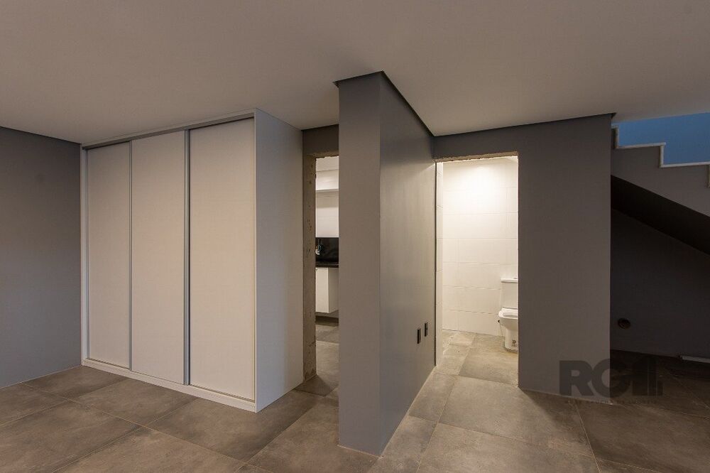 Casa à venda com 3 quartos, 379m² - Foto 4