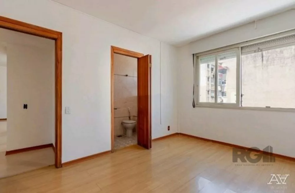 Apartamento à venda com 3 quartos, 96m² - Foto 2