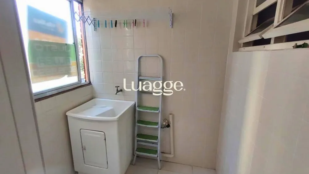 Casa, 4 quartos, 231 m² - Foto 1