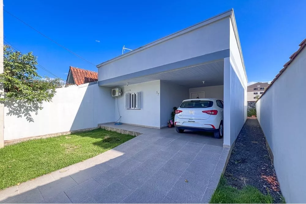 Casa à venda com 2 quartos, 82m² - Foto 1