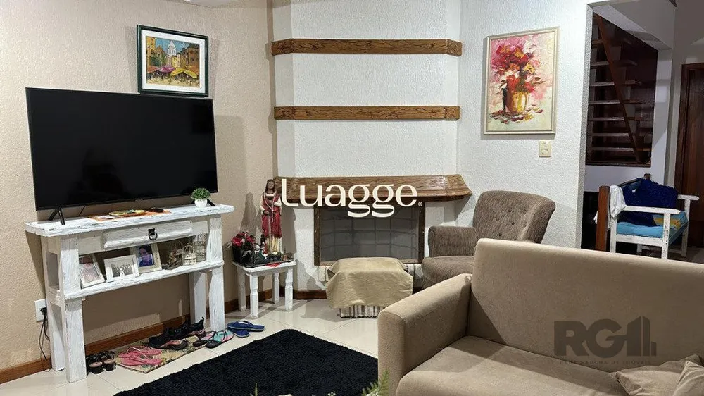 Casa, 3 quartos, 240 m² - Foto 1