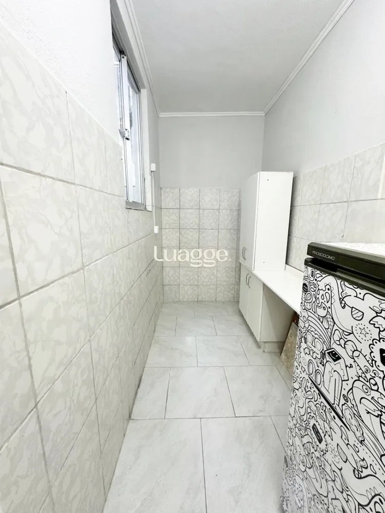 Depósito-Galpão, 67 m² - Foto 1