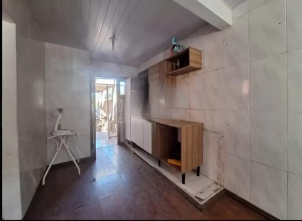 Casa à venda com 2 quartos, 43m² - Foto 3