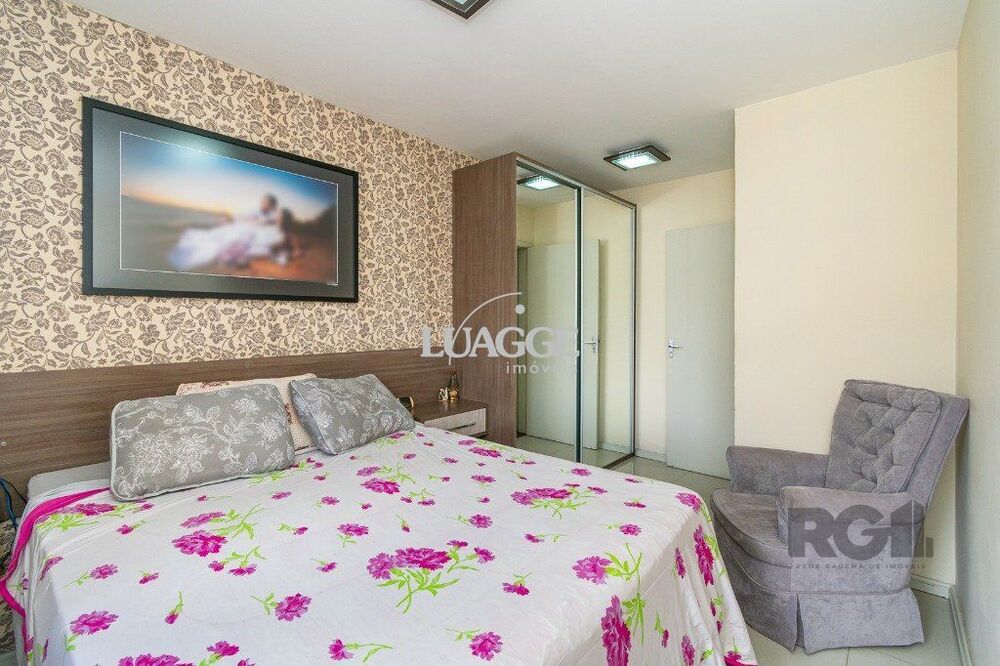 Casa à venda com 3 quartos, 92m² - Foto 4