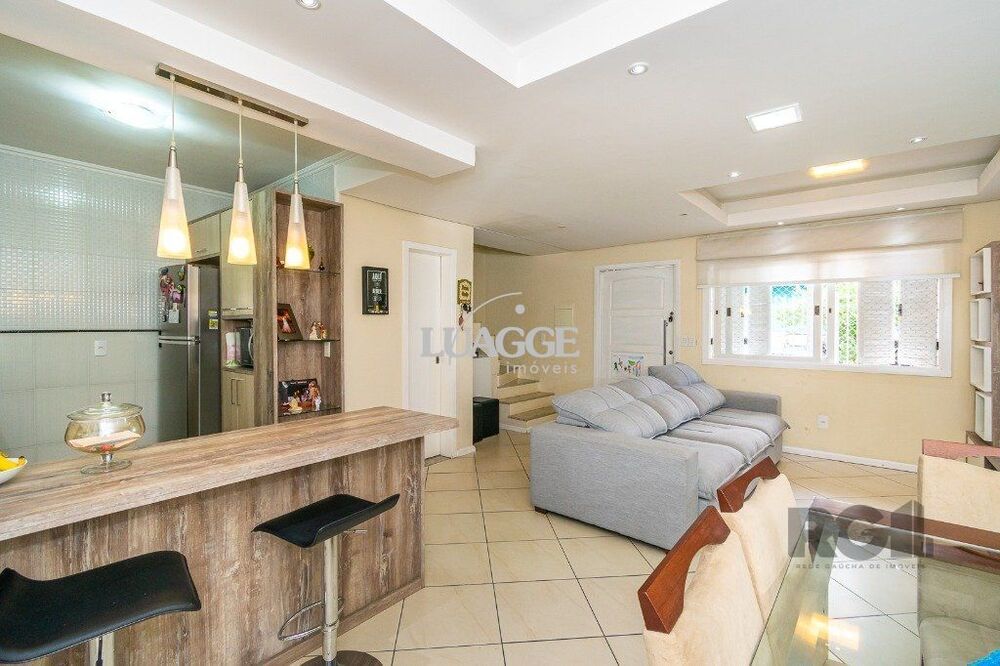 Casa à venda com 3 quartos, 92m² - Foto 2