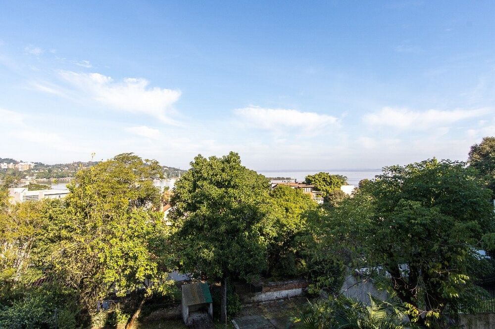 Casa à venda com 4 quartos, 379m² - Foto 1